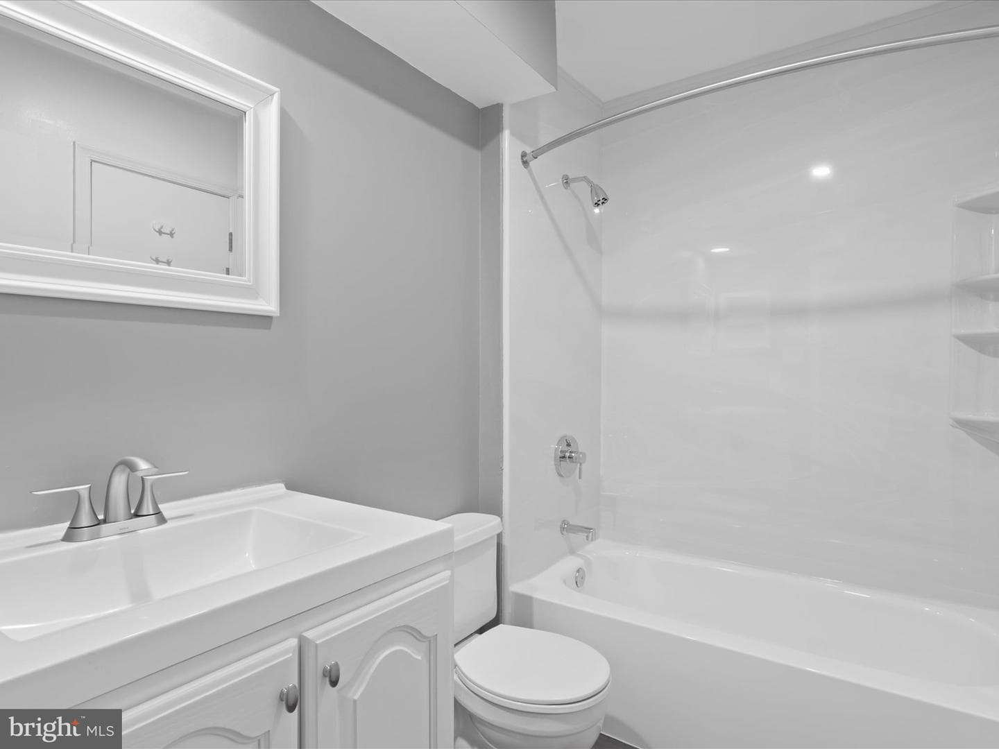 7598 Lakeside Village Drive photo 16