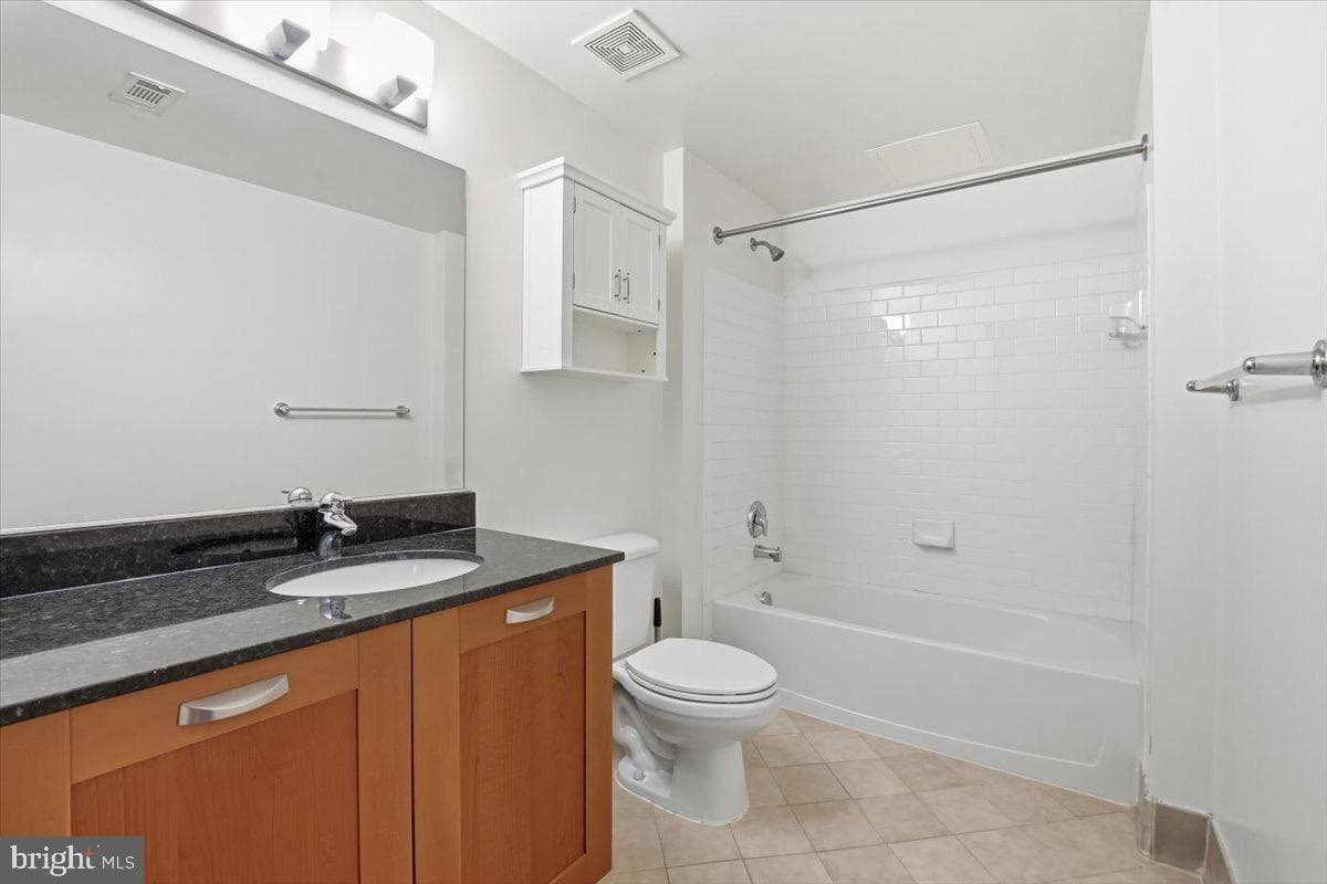 2451 Midtown Avenue #713 photo 4