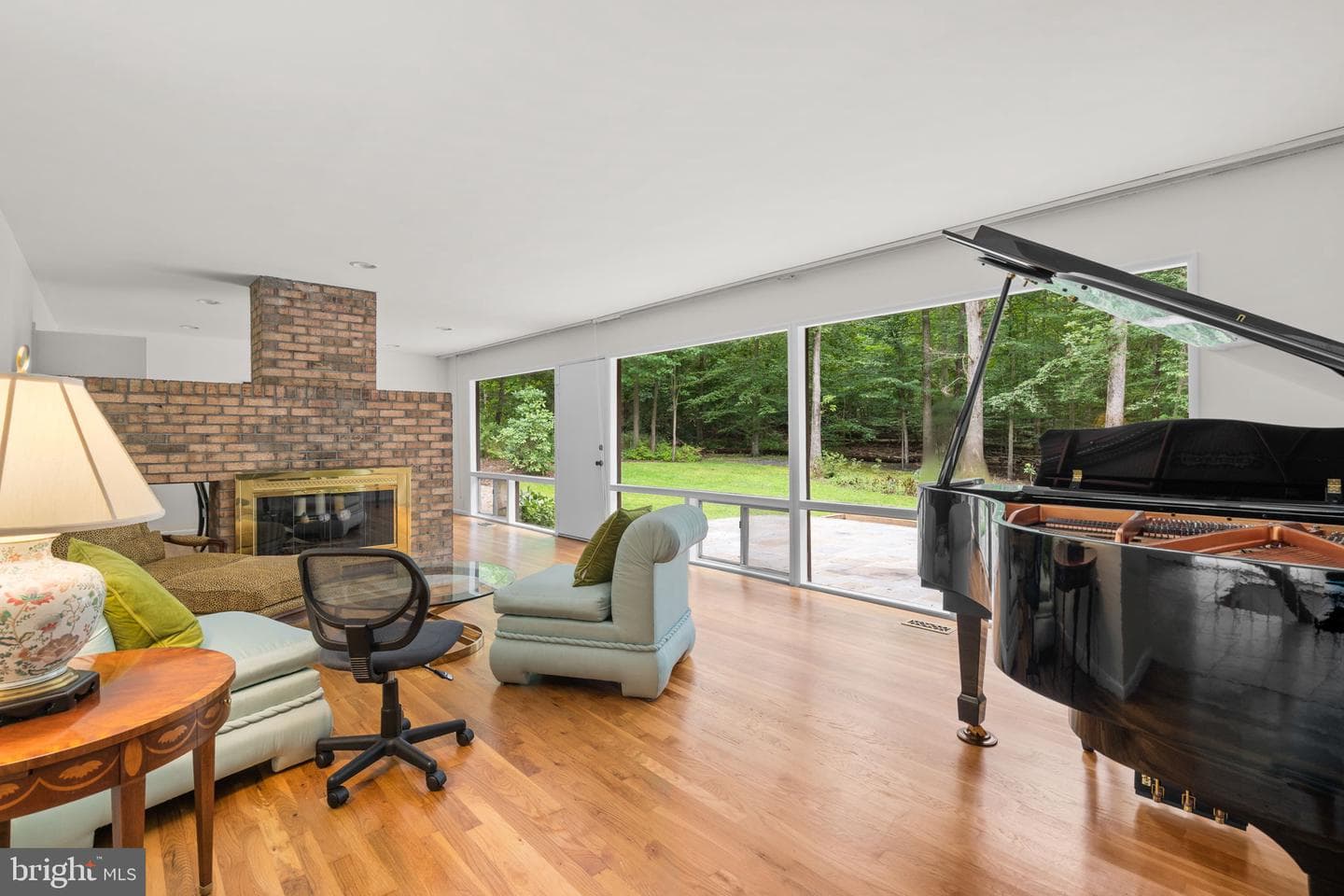 3207 Cunningham Drive photo 4