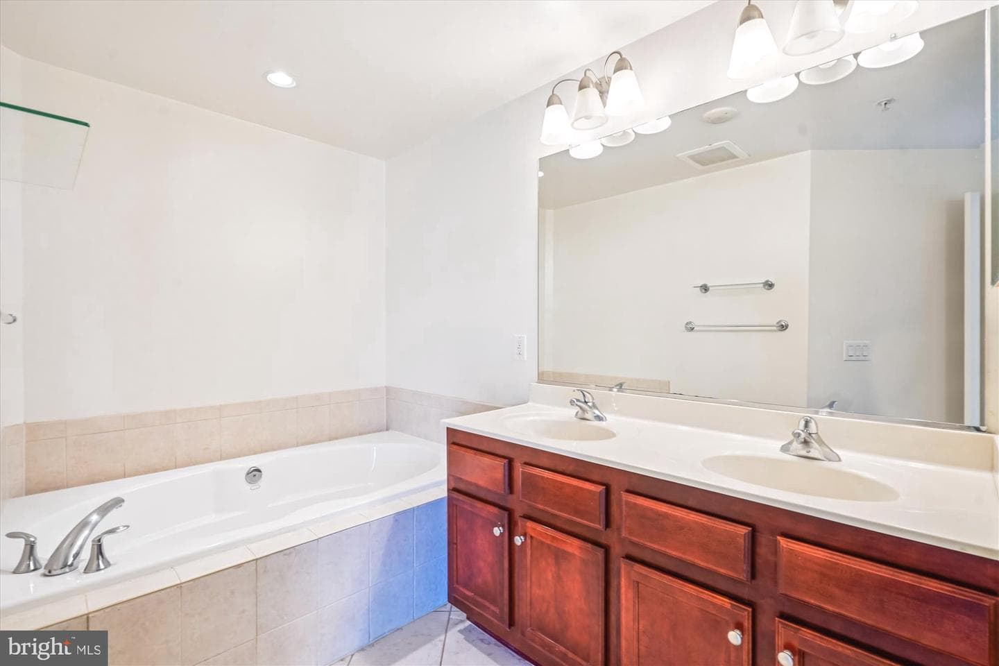 1830 Fountain Drive #1004 photo 12