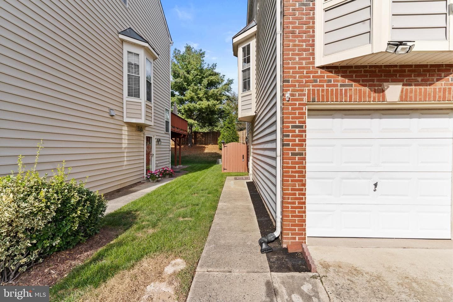 4619 Deerwatch Drive photo 2