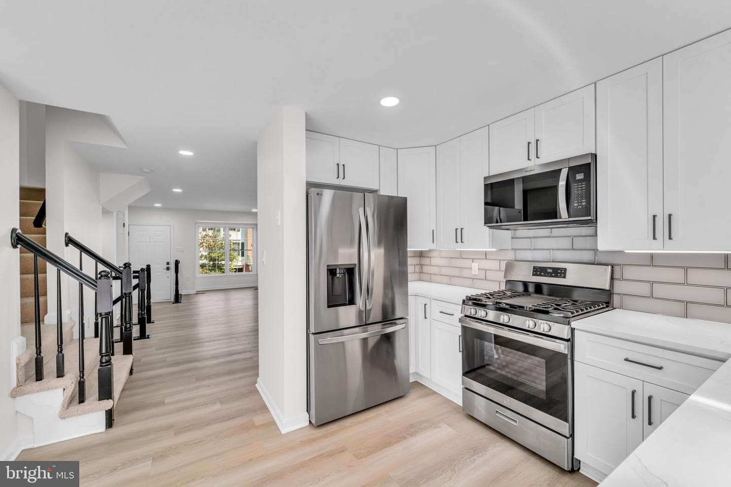 7804 Gum Springs Village Drive photo 16