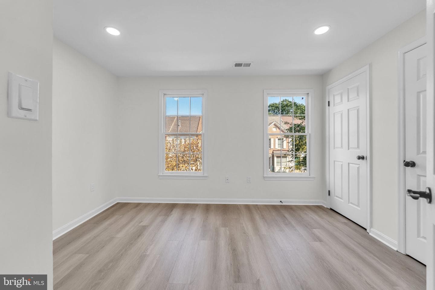 7804 Gum Springs Village Drive photo 25