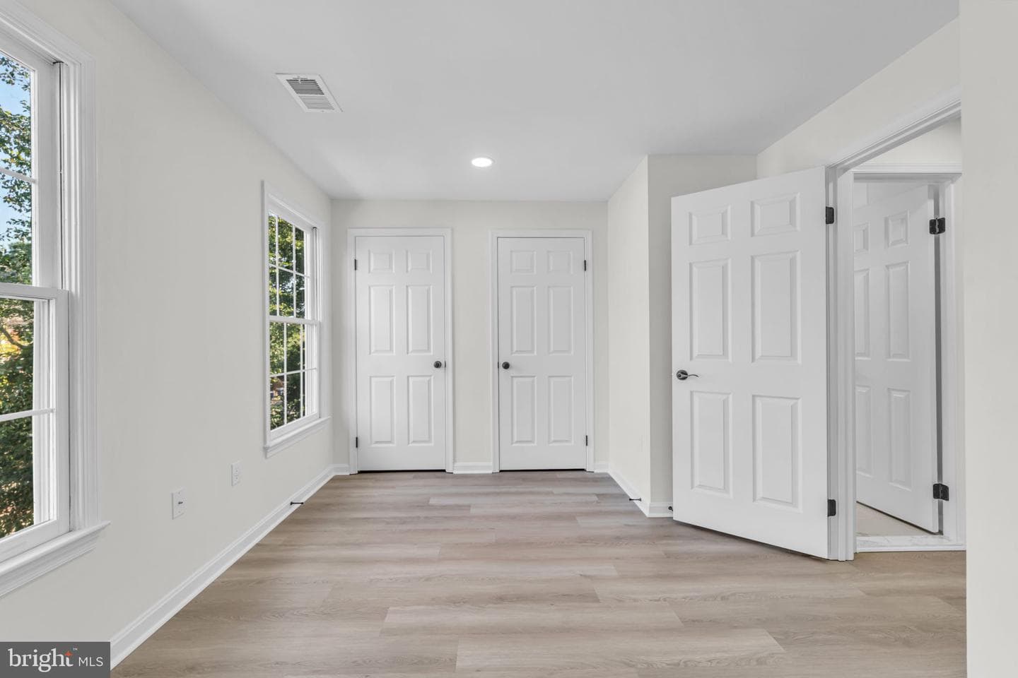 7804 Gum Springs Village Drive photo 27