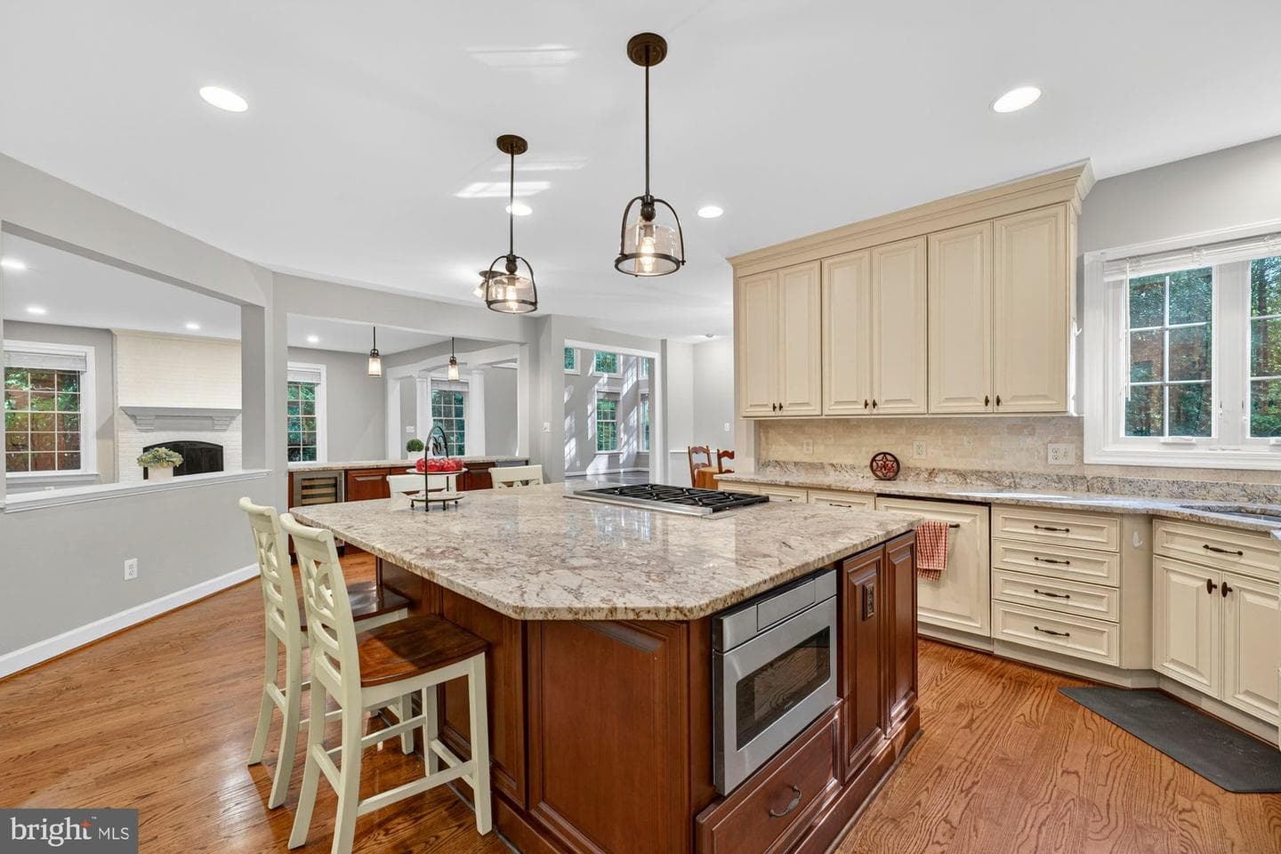 3300 Lauren Oaks Court photo 29
