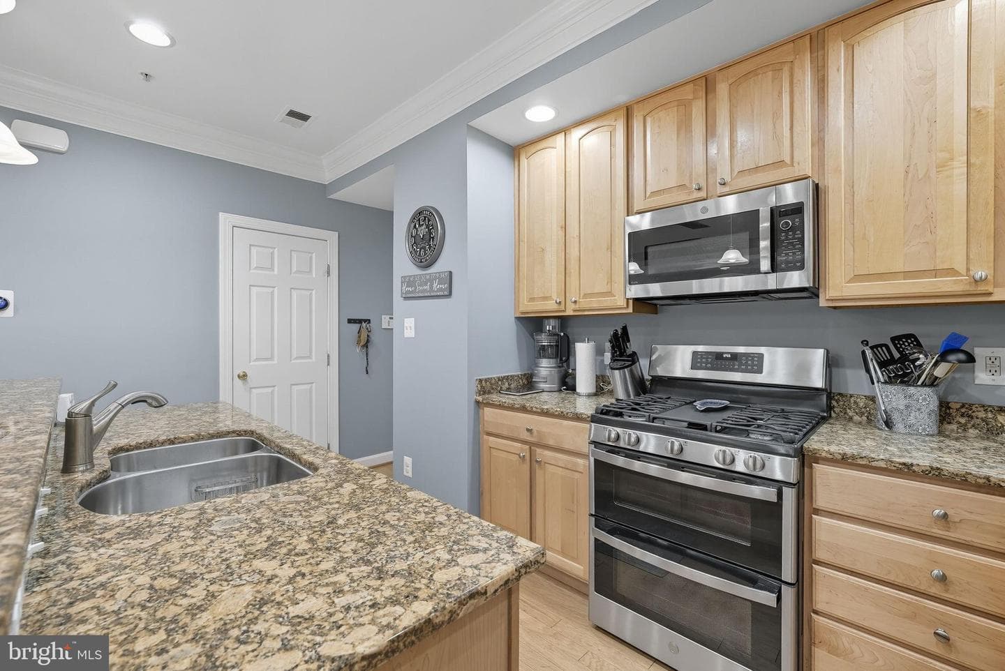 5611 Harrington Falls Lane photo 4
