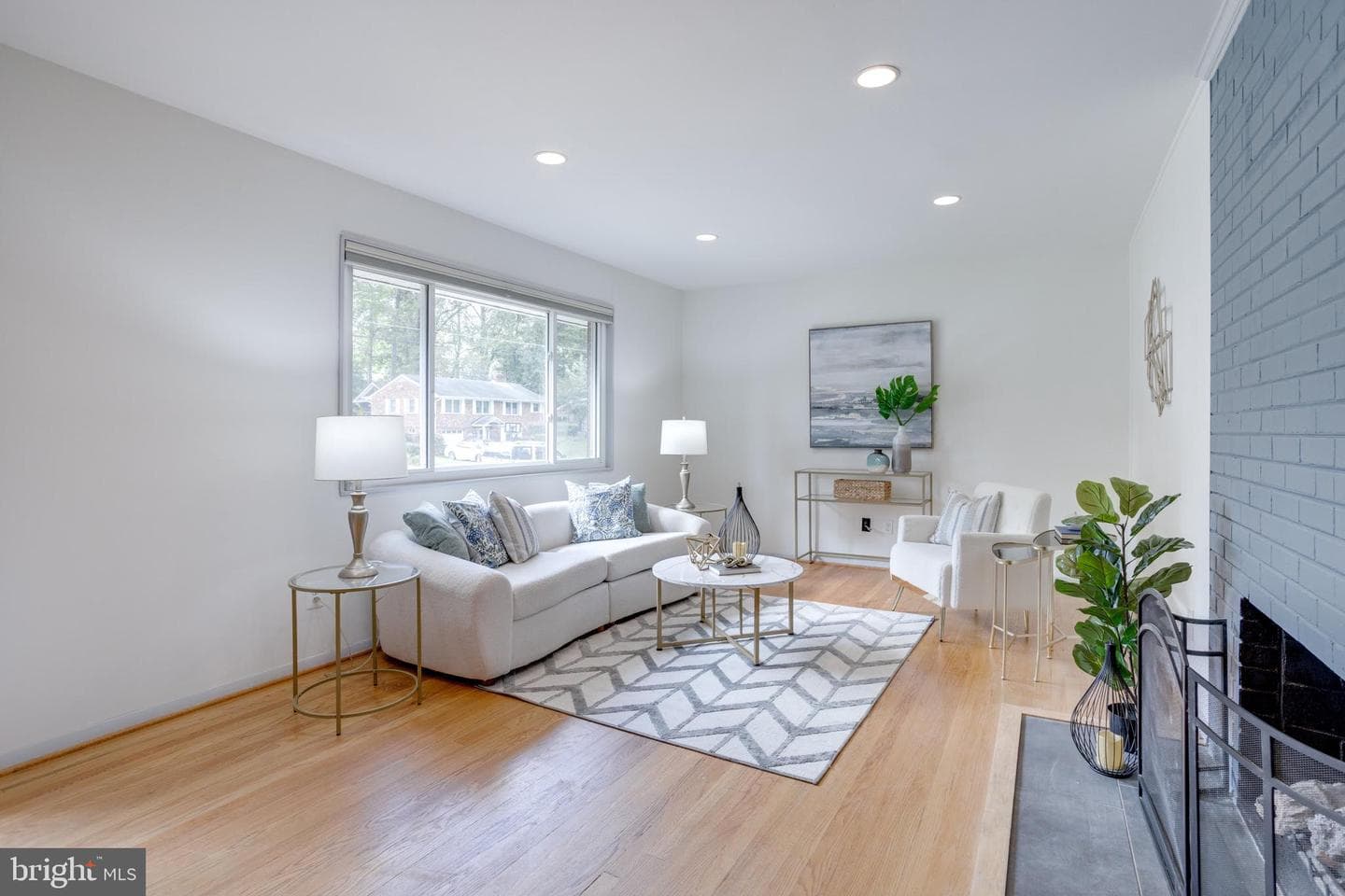 7520 Murillo Street photo 4