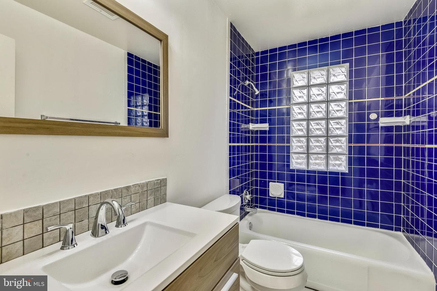 3429 Aston Street photo 9