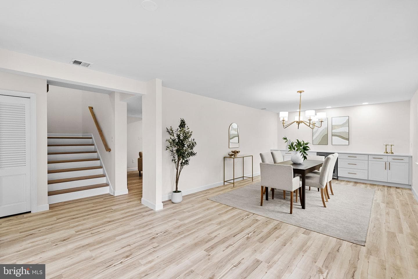 5924 Jane Way photo 7