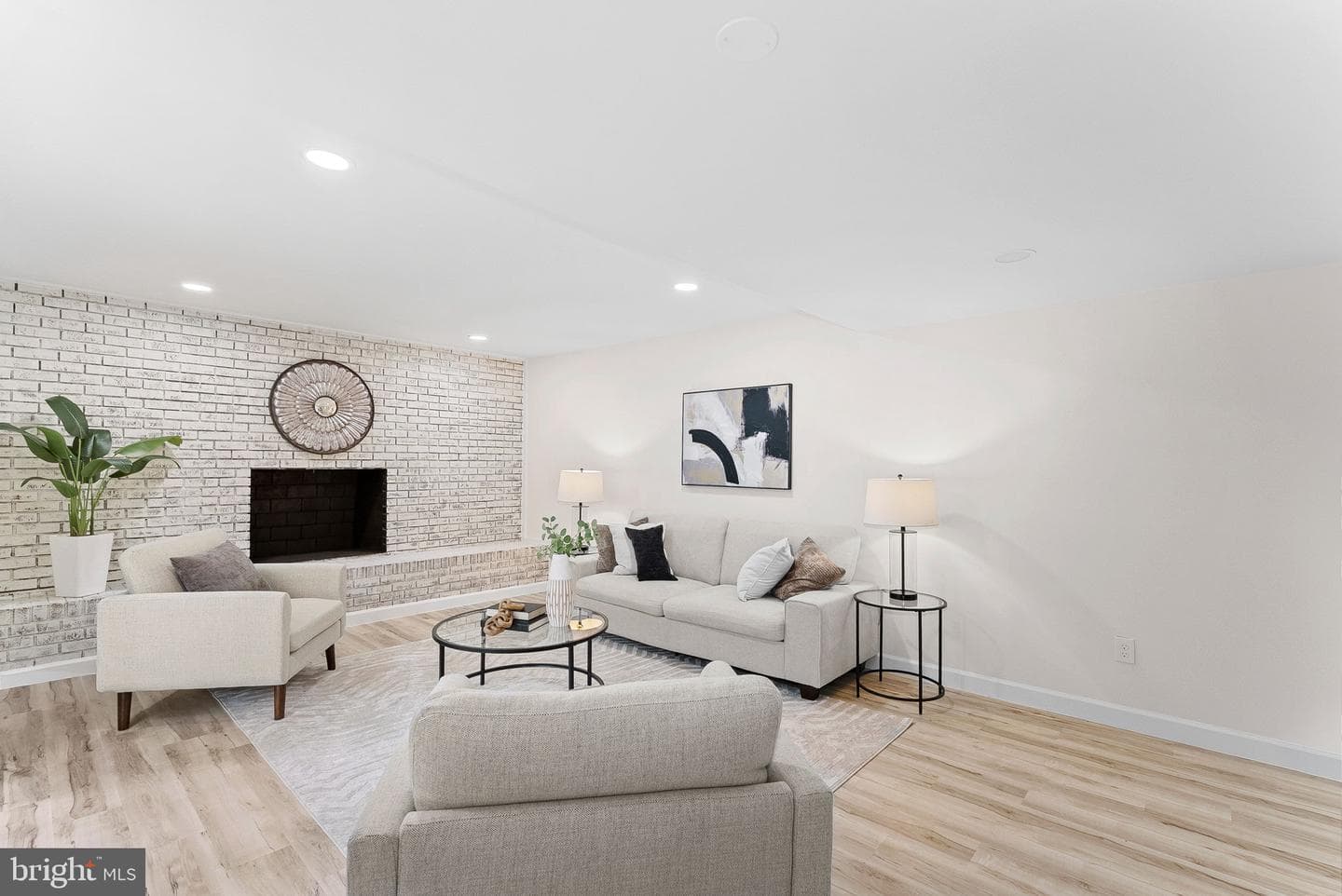 5924 Jane Way photo 8