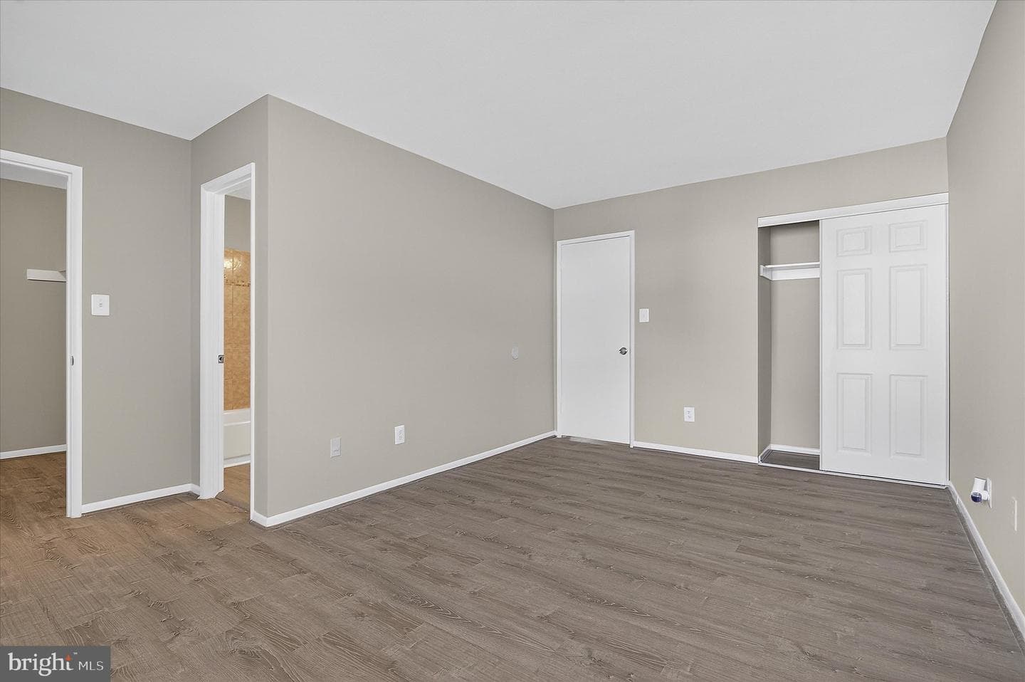 402 Reneau Way photo 2