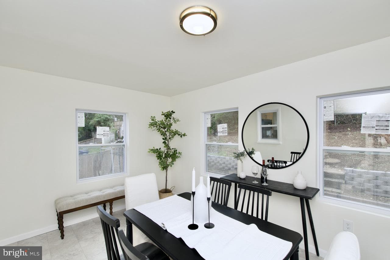 2415 Fairhaven Avenue photo 16