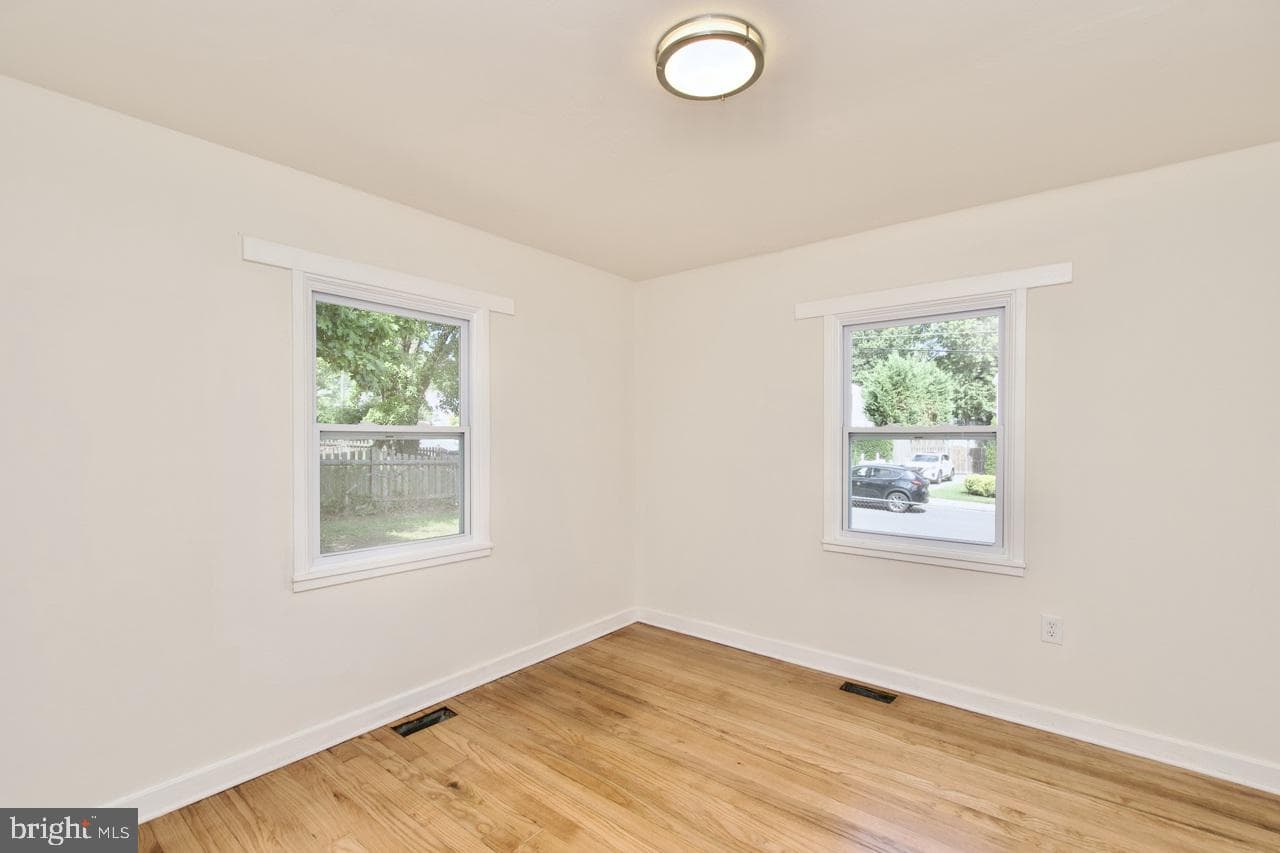 2415 Fairhaven Avenue photo 25