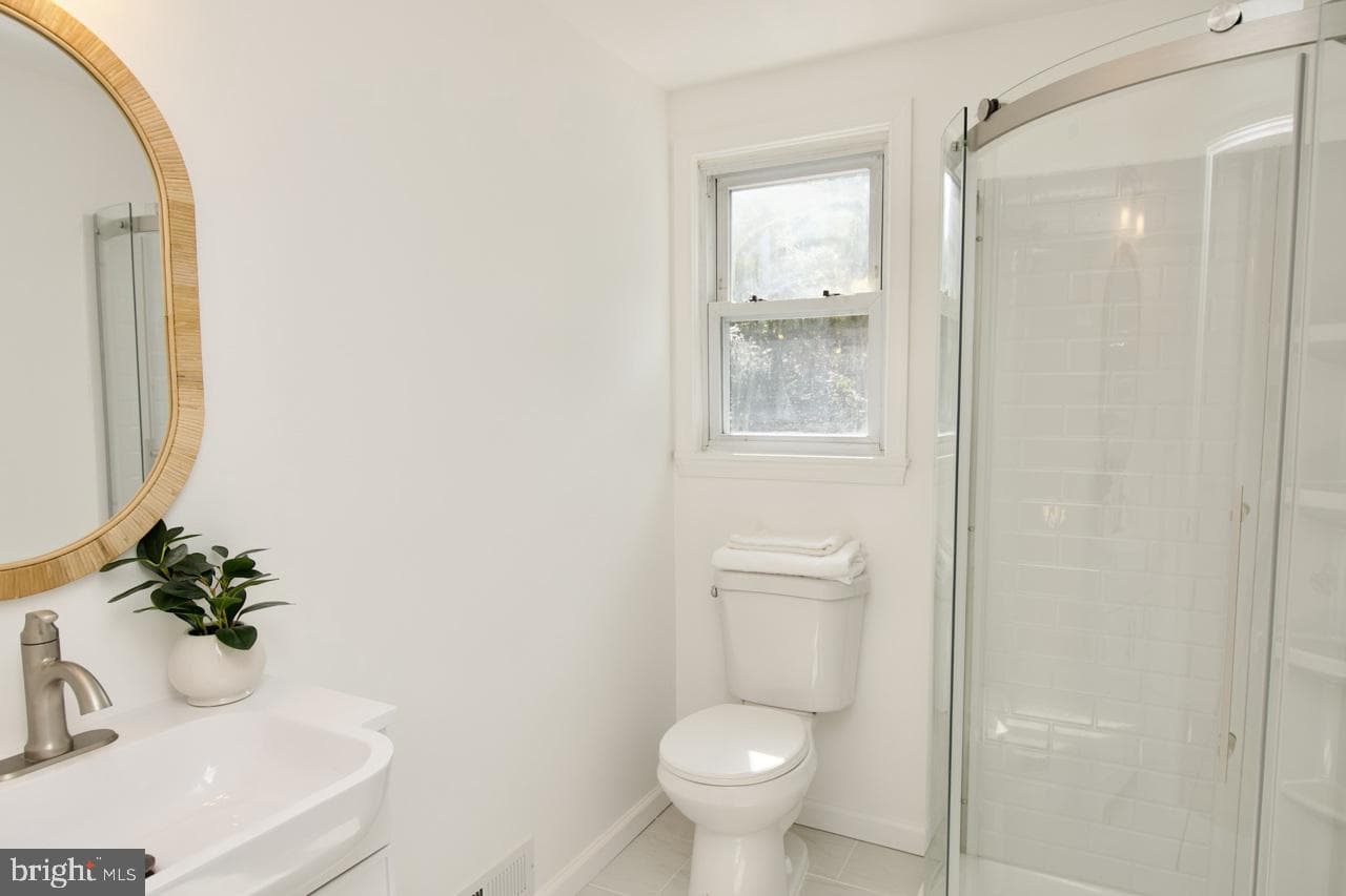 2415 Fairhaven Avenue photo 29
