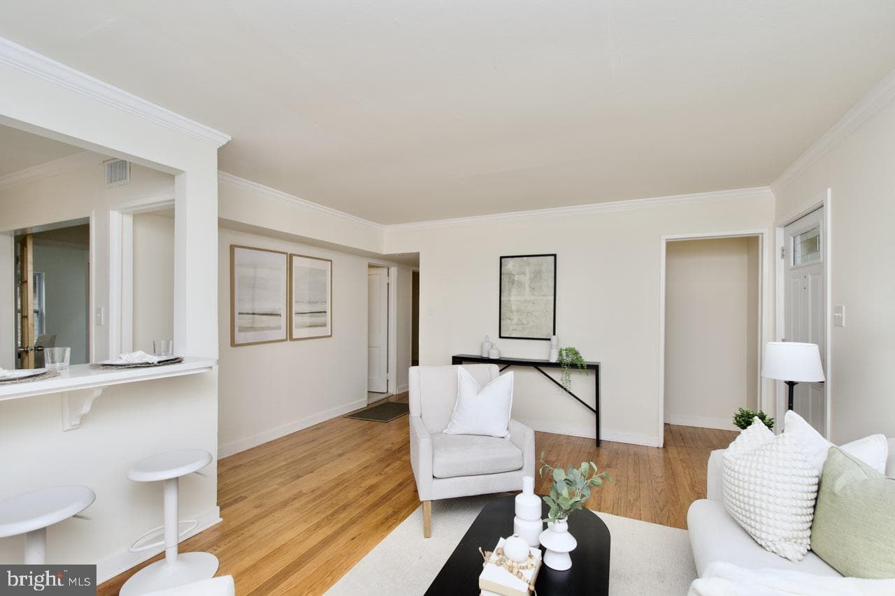 2415 Fairhaven Avenue photo 8