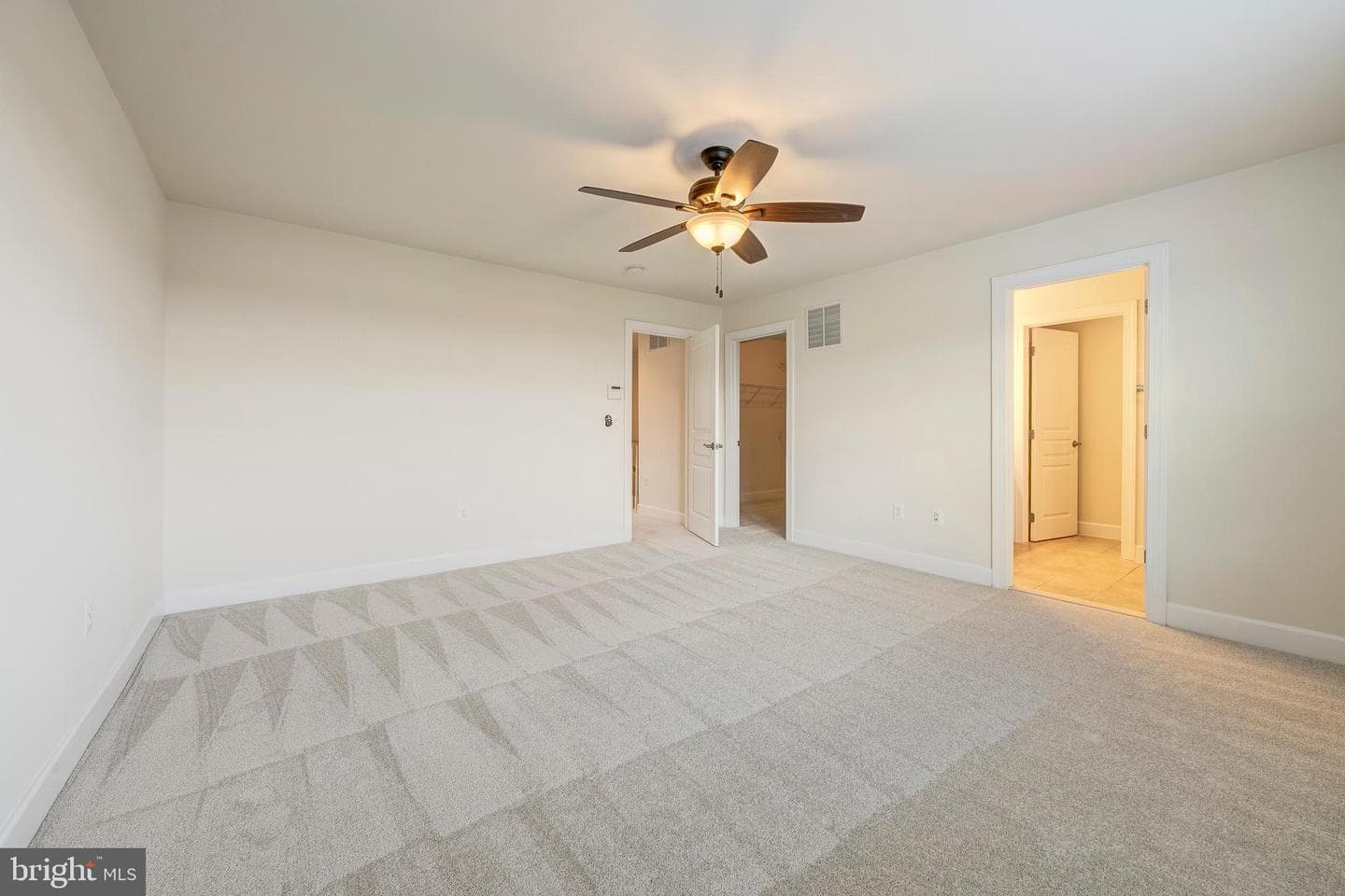 6225 Summit Point Court photo 16