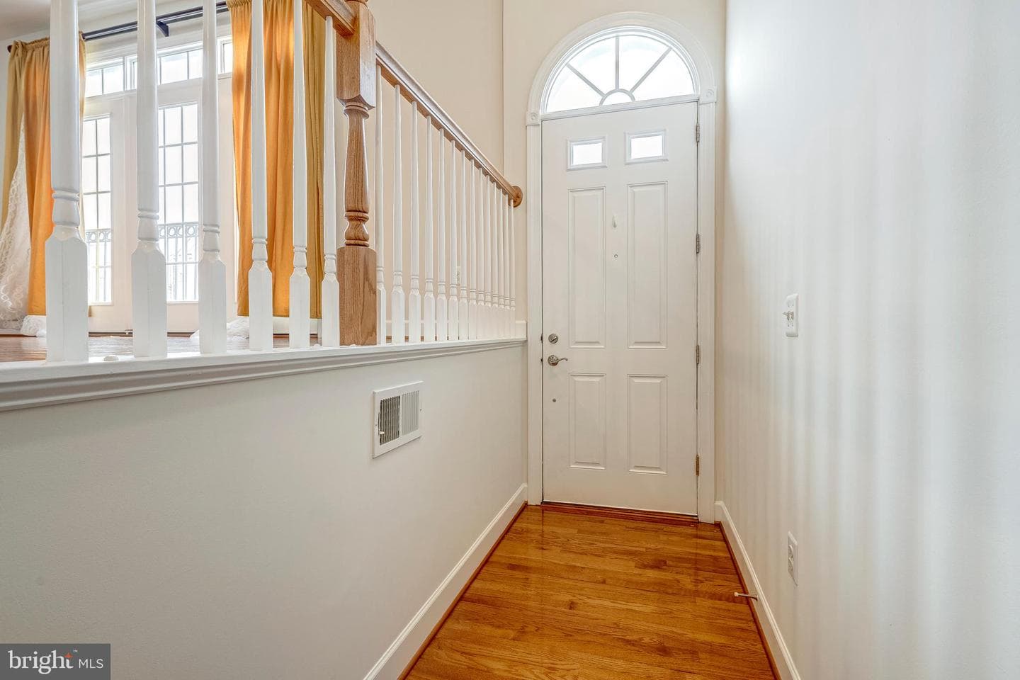 6225 Summit Point Court photo 2