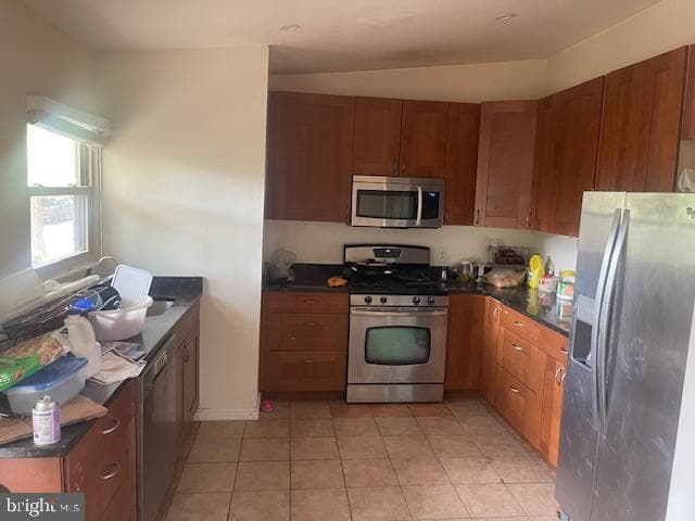 711 Archer Court photo 7