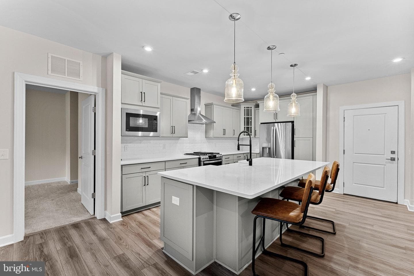 3925 Fair Ridge Drive #305 photo 4