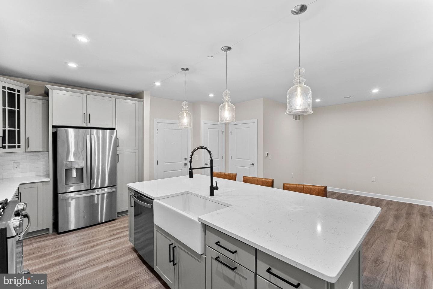 3925 Fair Ridge Drive #305 photo 5