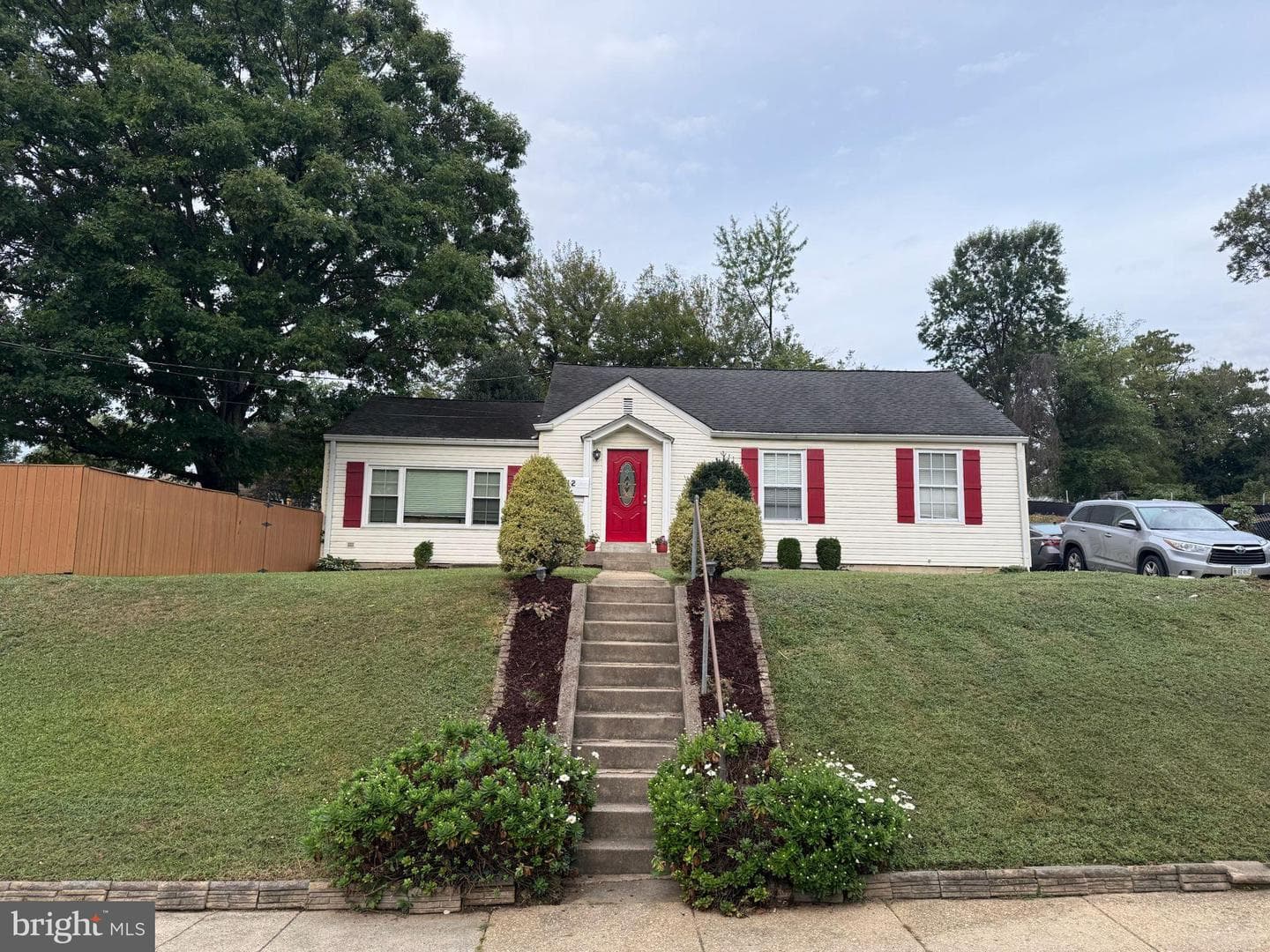 2112 Pimmit Drive photo 1
