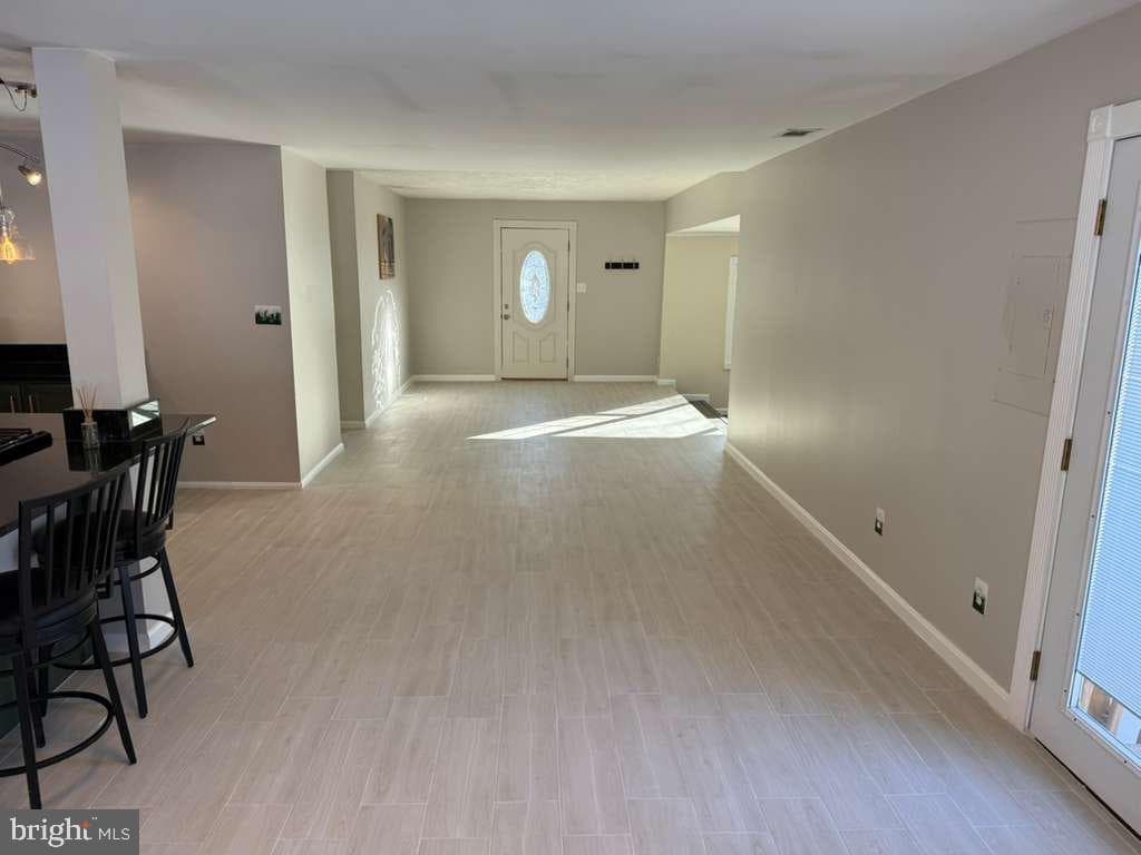 2112 Pimmit Drive photo 6