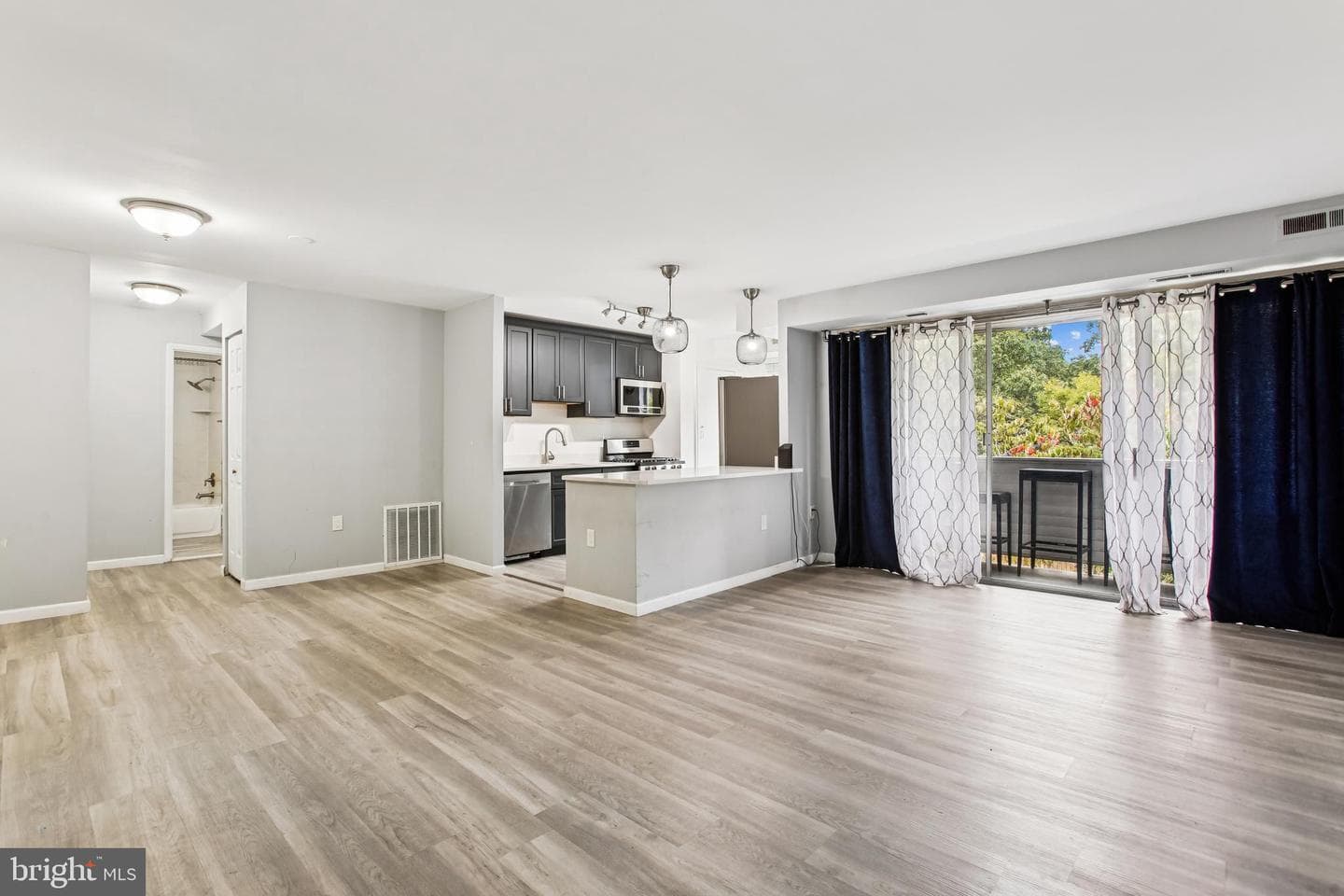 5608 Bloomfield Drive #204 photo 1