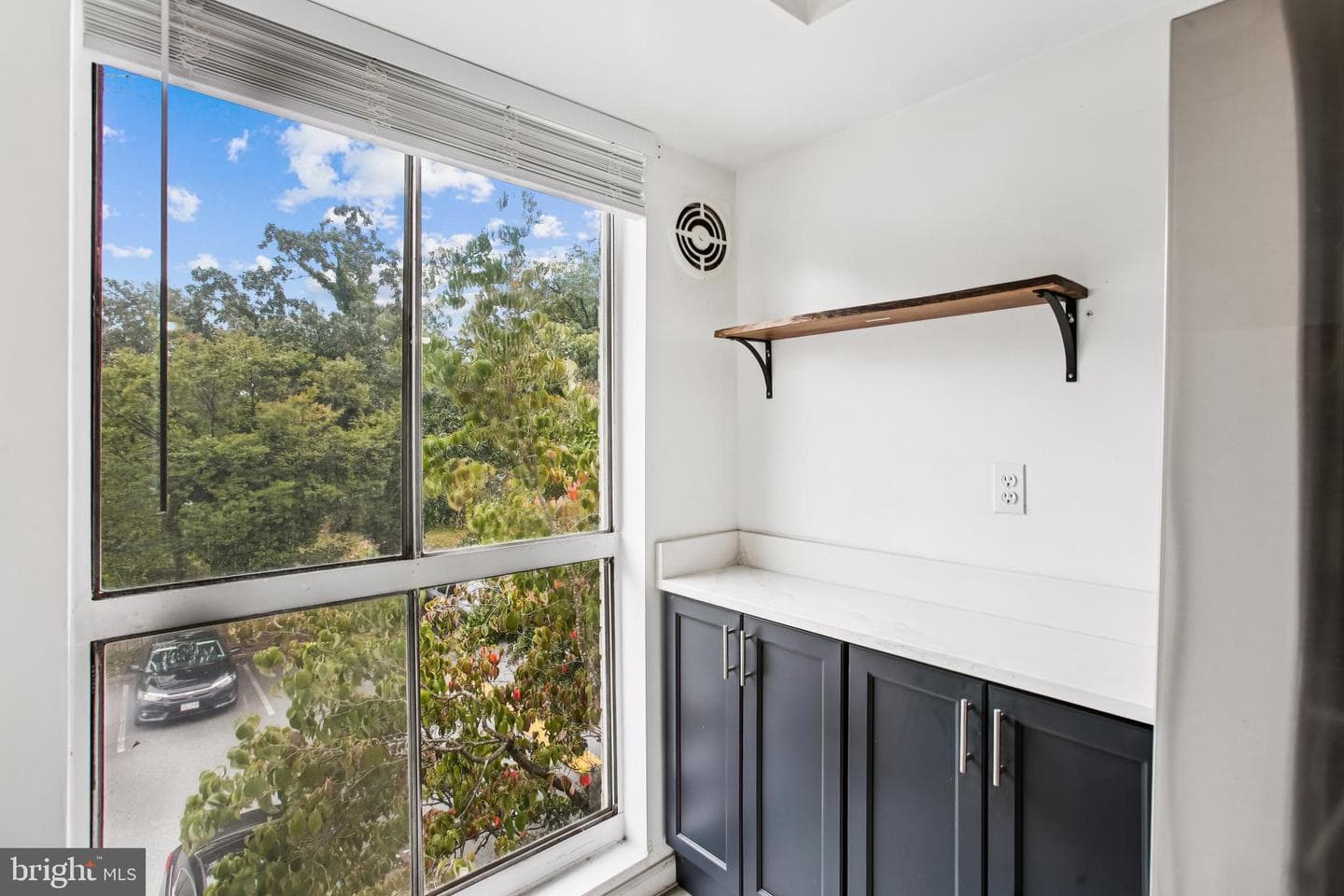 5608 Bloomfield Drive #204 photo 30