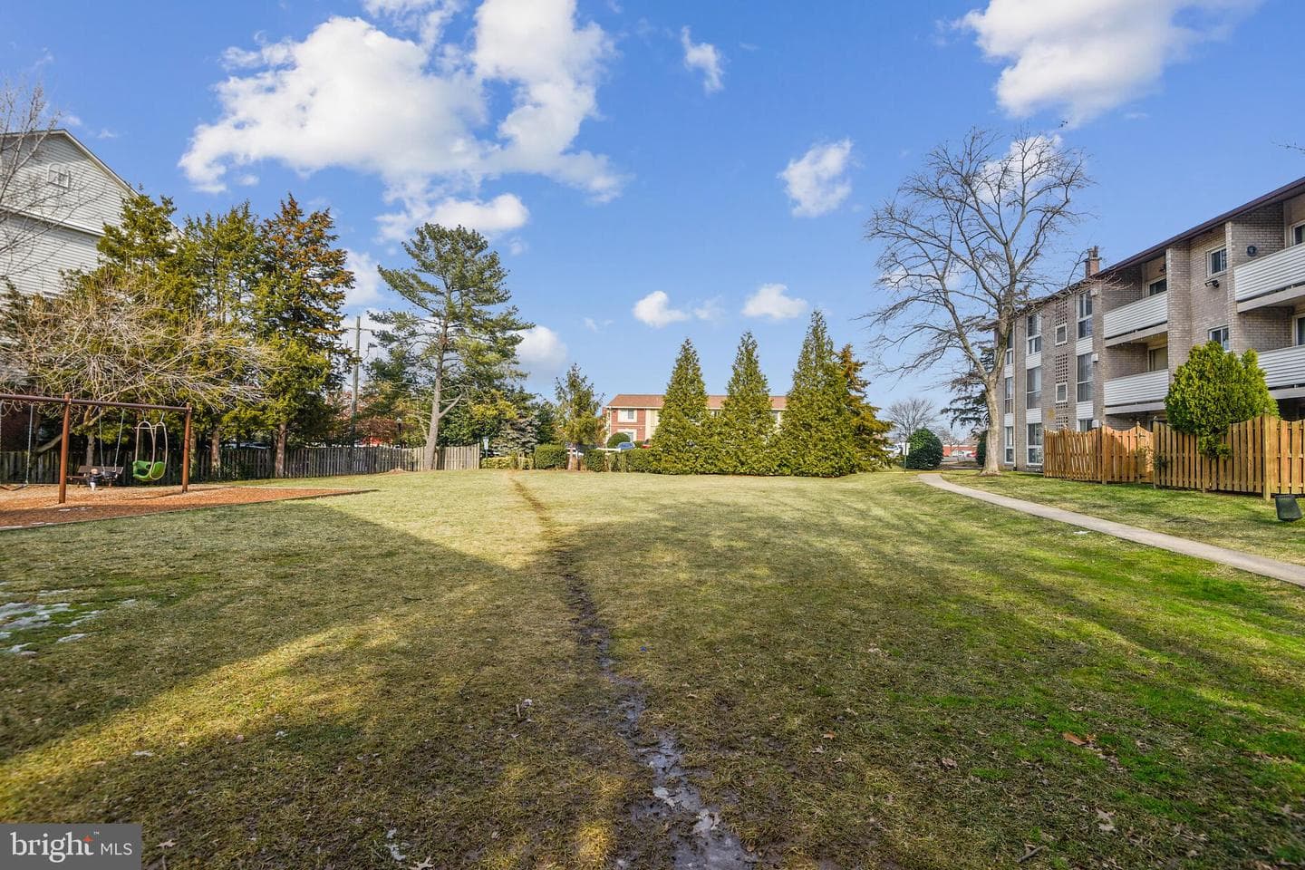 5608 Bloomfield Drive #204 photo 36