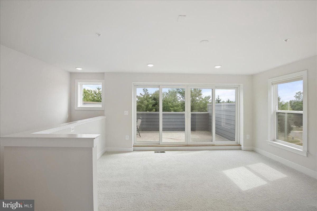 12768 Sunrise Valley Drive photo 31