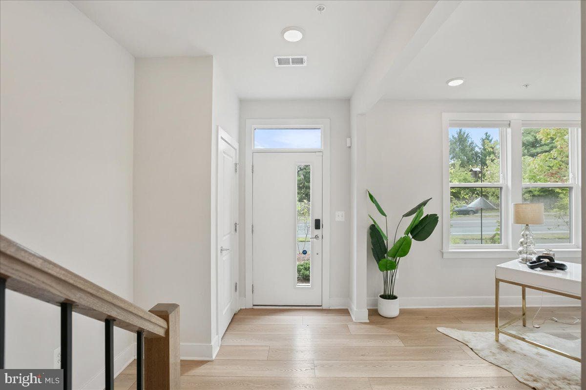 12768 Sunrise Valley Drive photo 7