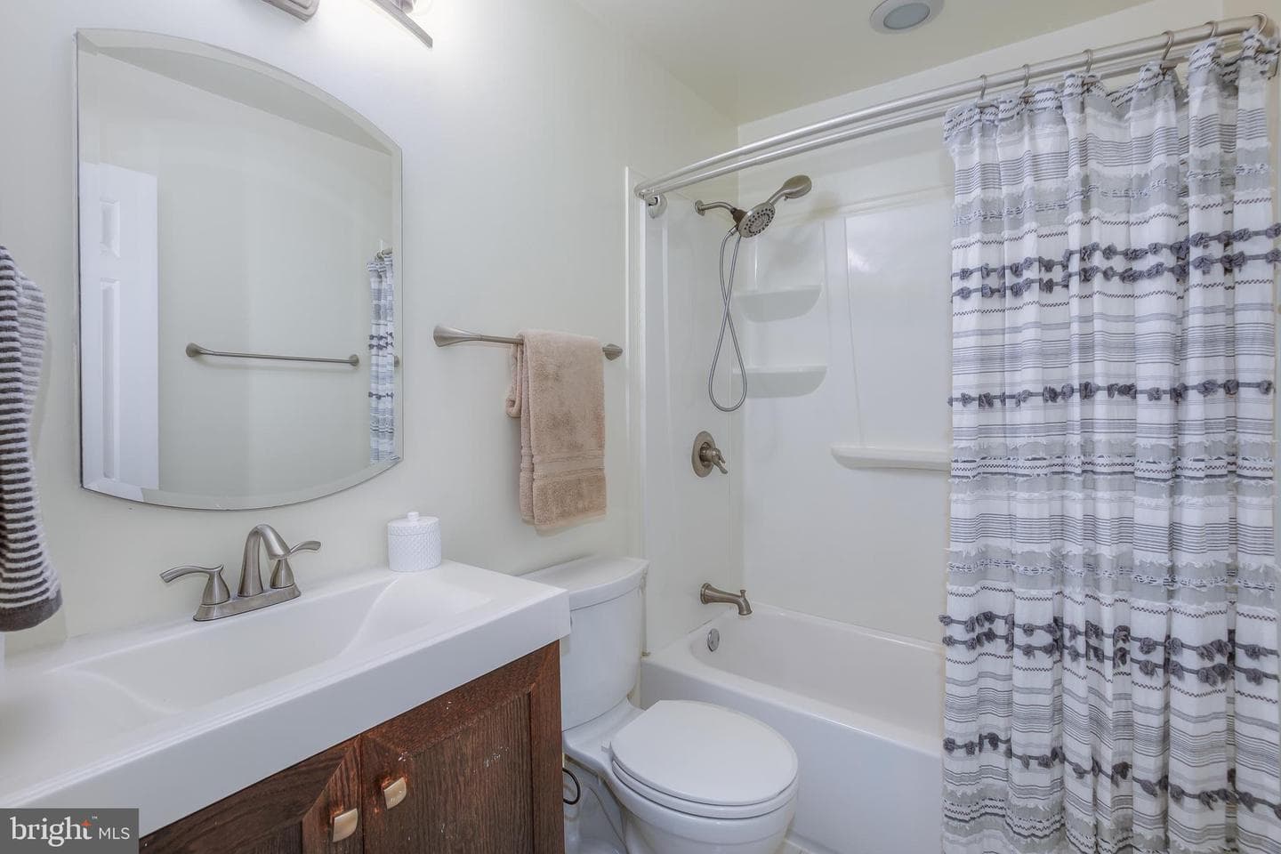 3005 Seven Oaks Place photo 24