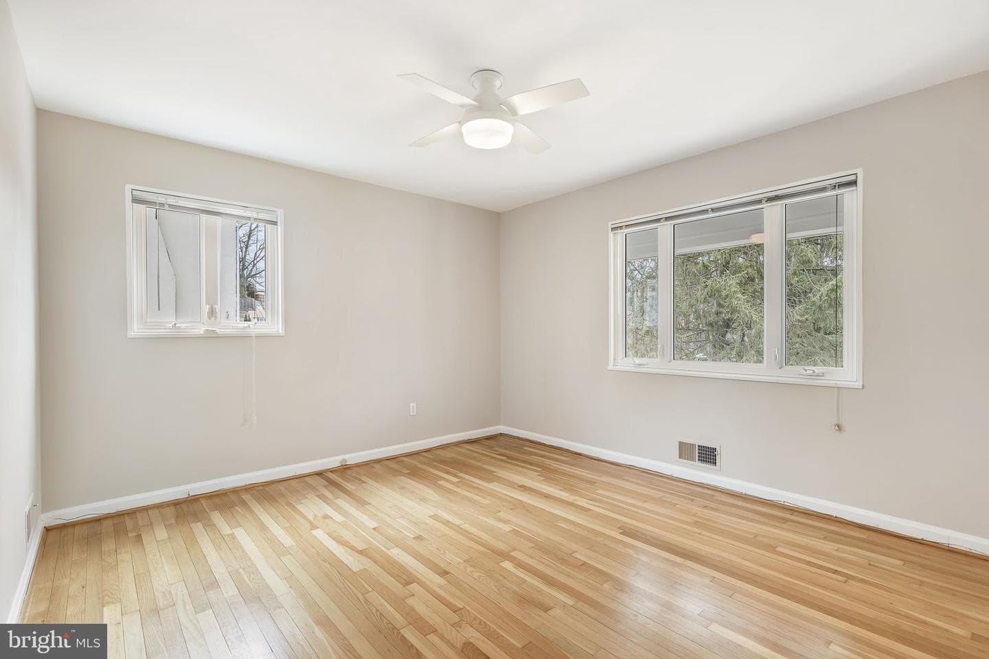 3103 Valley Lane photo 11
