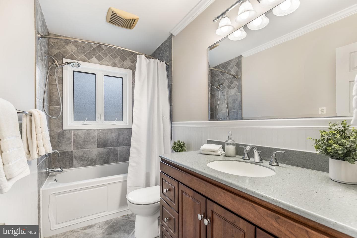 3103 Valley Lane photo 13