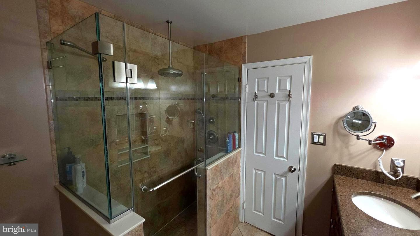 5834 Stone Ridge Drive photo 34