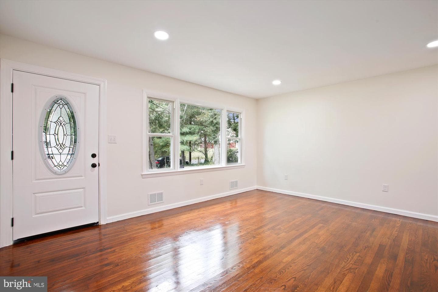 4403 Wyres Street photo 8