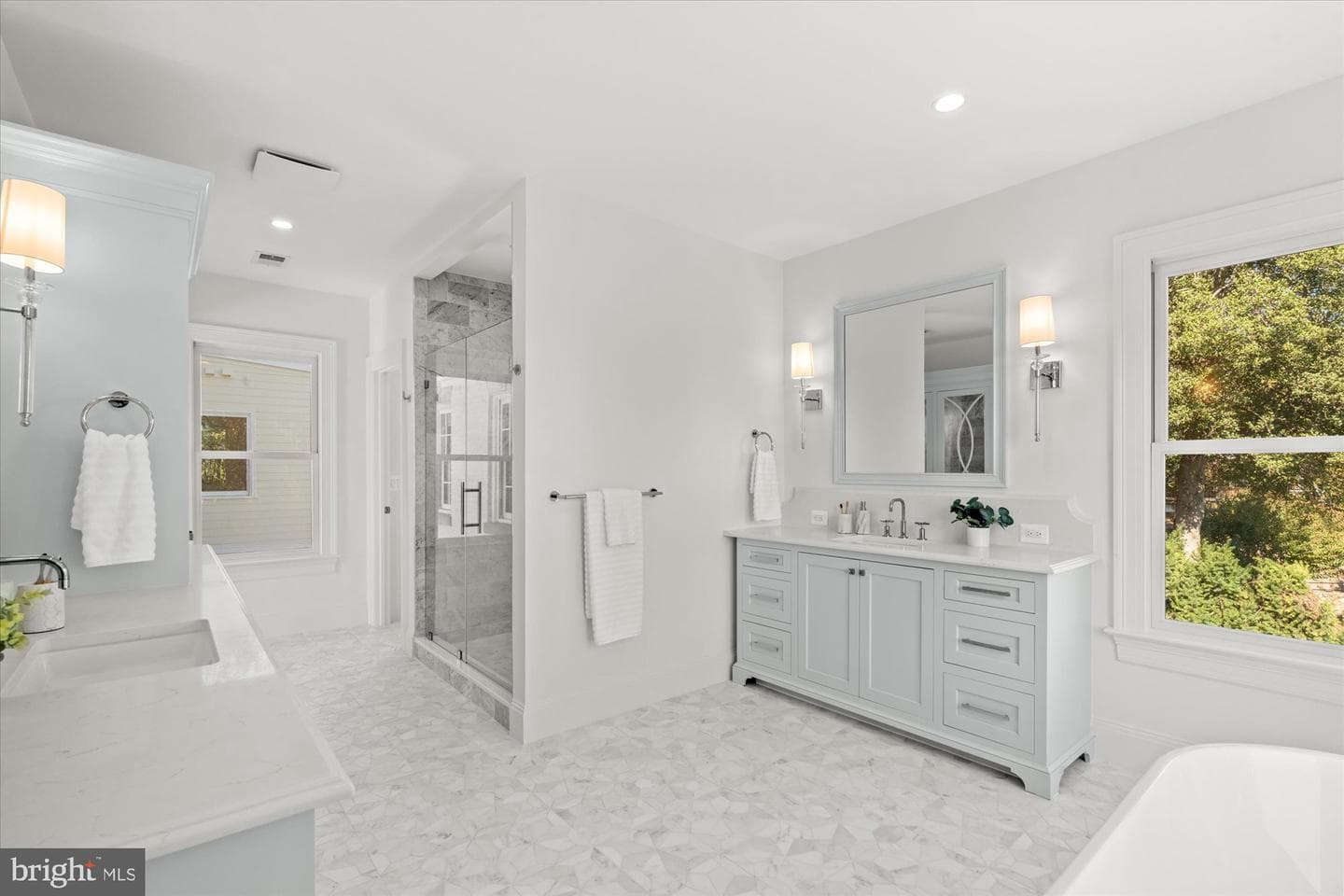 1814 Edgehill Drive photo 6