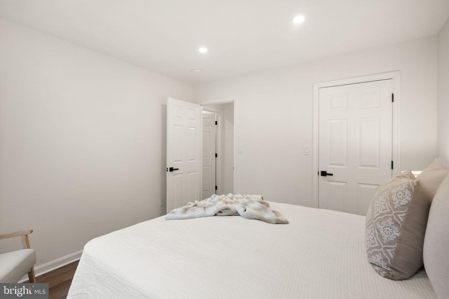 9640 Park Preserve Drive photo 43