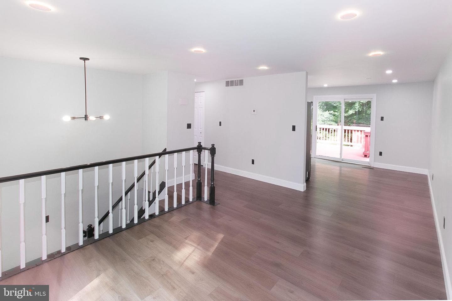 5377 Laura Belle Lane photo 5