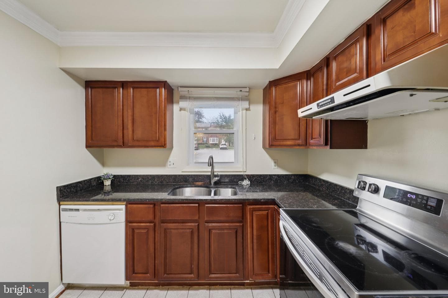 4541 Garbo Court photo 4