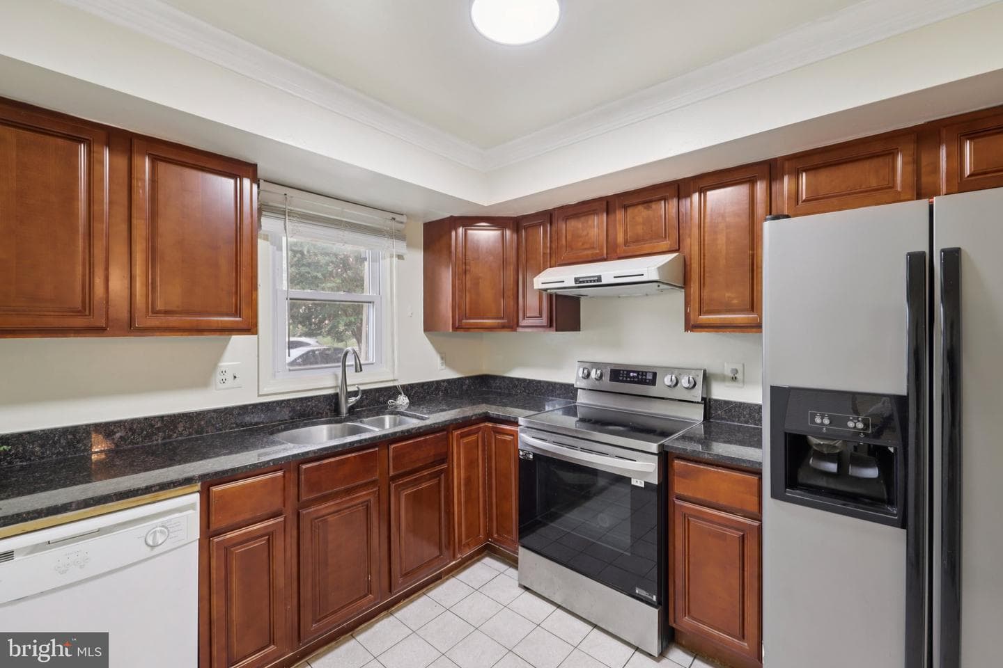 4541 Garbo Court photo 5