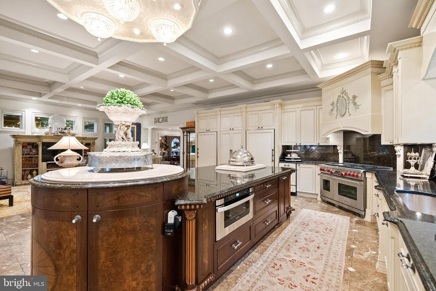 10205 Cedar Pond Drive photo 5