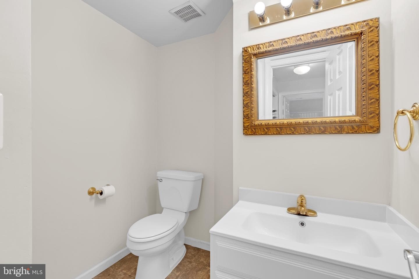 8110 Squirrel Run Road photo 35