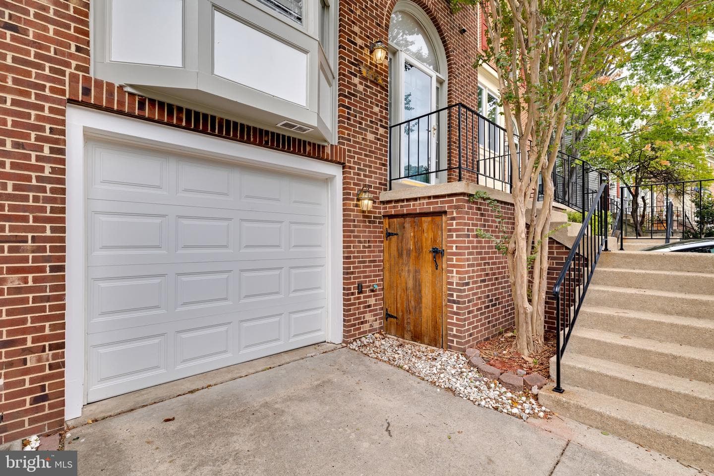 8110 Squirrel Run Road photo 5