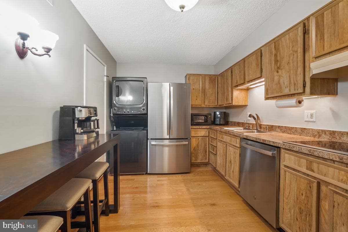 5903 Mount Eagle Drive #1612 photo 12