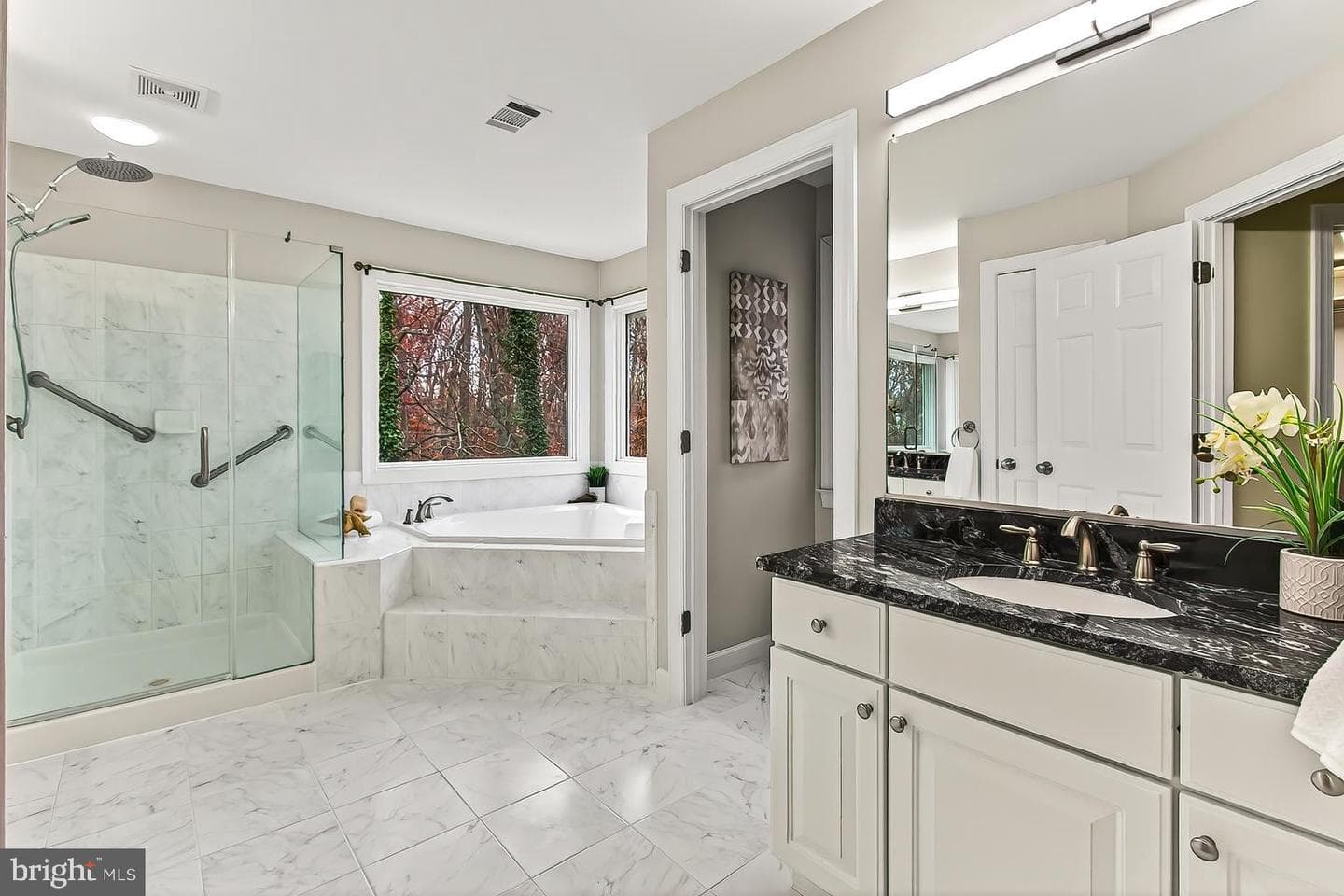 6209 Waterlily Court photo 38