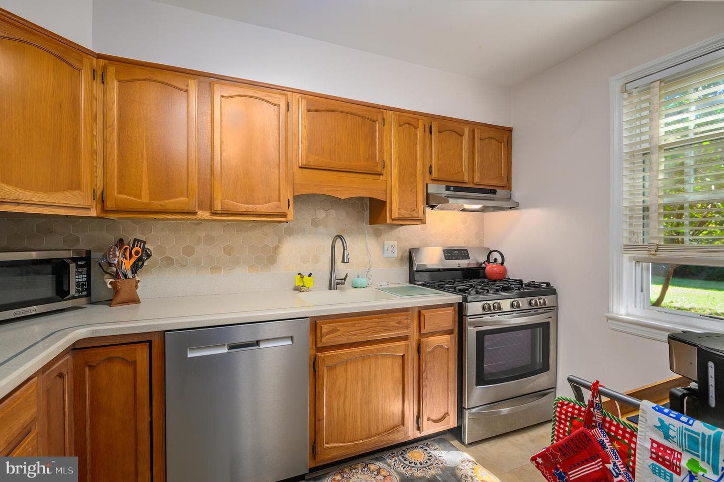 6509 Potomac Avenue #a2 photo 4