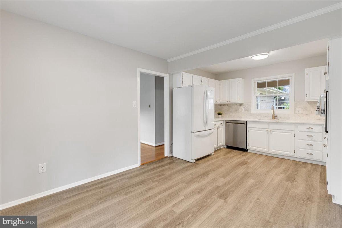 4133 Point Hollow Lane photo 10