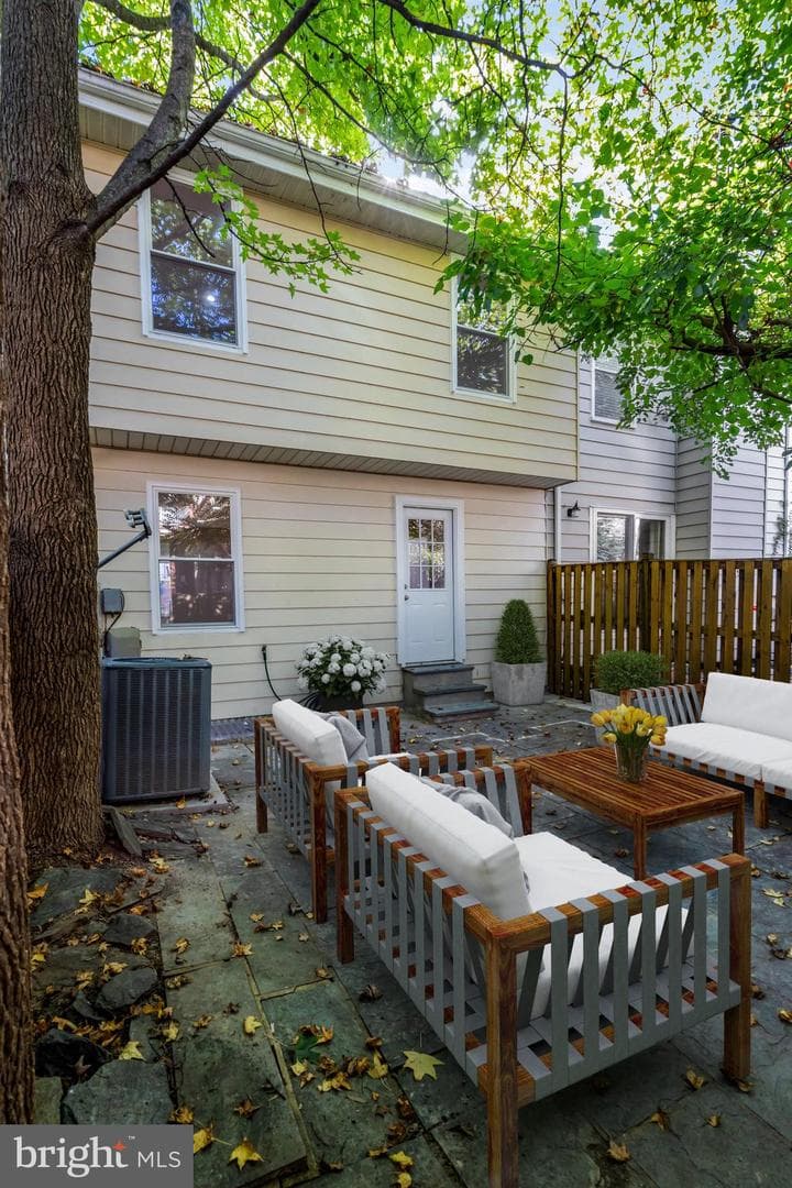 6108 Pond Lily Court photo 13