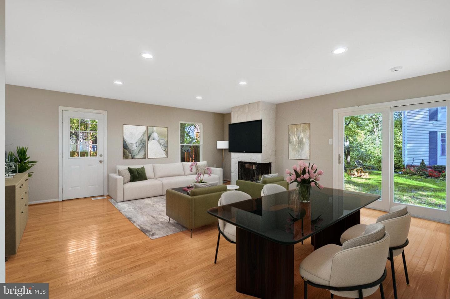 6108 Pond Lily Court photo 3